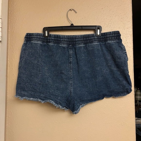 Casual Denim-Blue Women's Drawstring Shorts - Picture 4 of 8